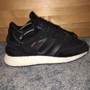❌SOLD❌Adidas iniki boost size 8.5
